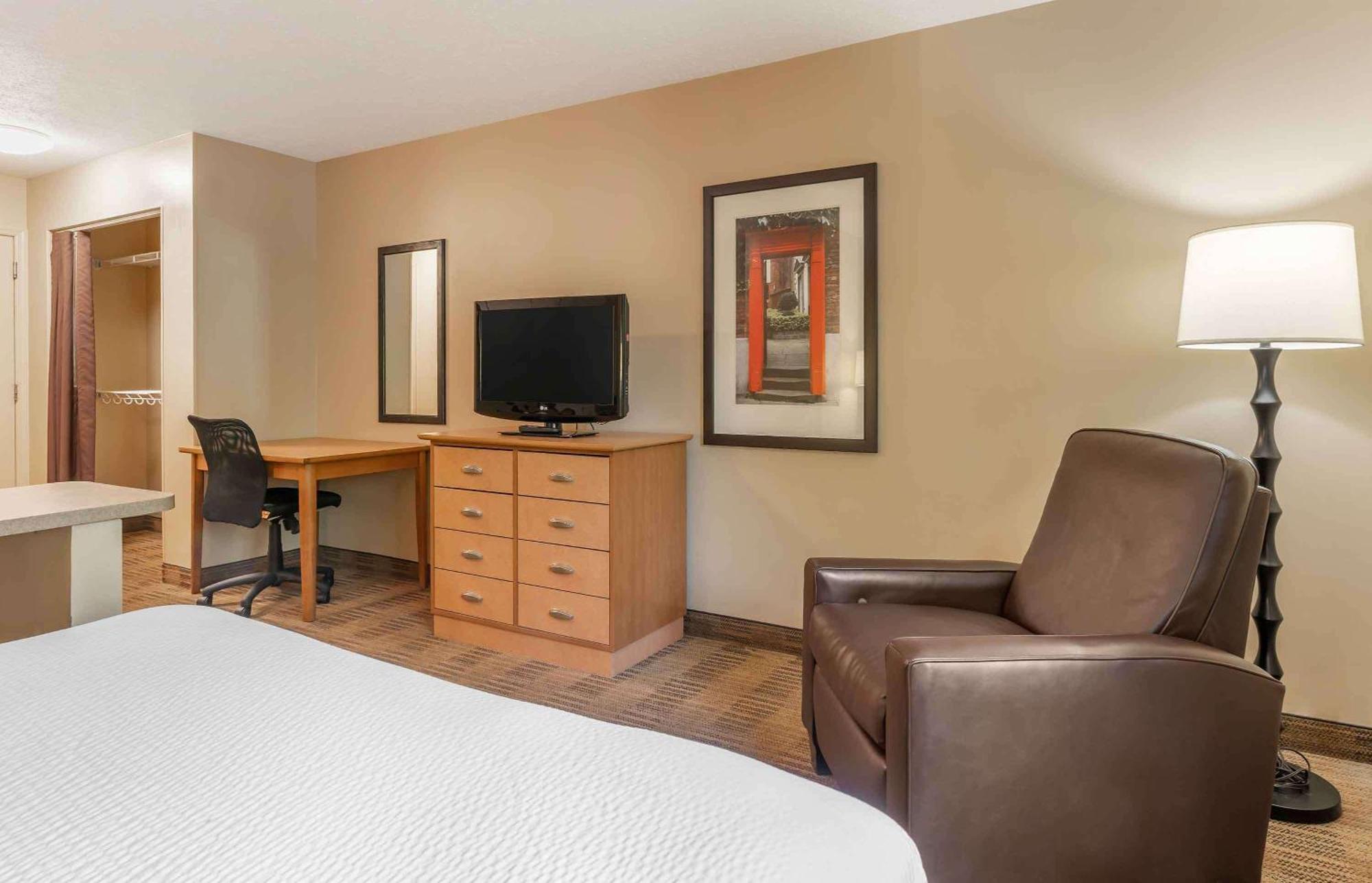 Extended Stay America Select Suites - St Louis - Westport - Craig Road Maryland Heights Eksteriør billede